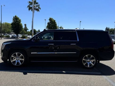 Used 2015 Cadillac Escalade ESV Premium AWD/4WD image 8