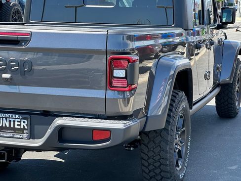 New 2026 Jeep Gladiator Mojave AWD/4WD image 7