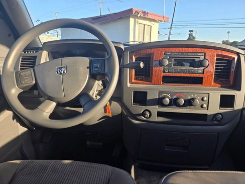 Used 2006 Dodge Ram 1500 Truck SLT w/ Trailer Tow Group image 18