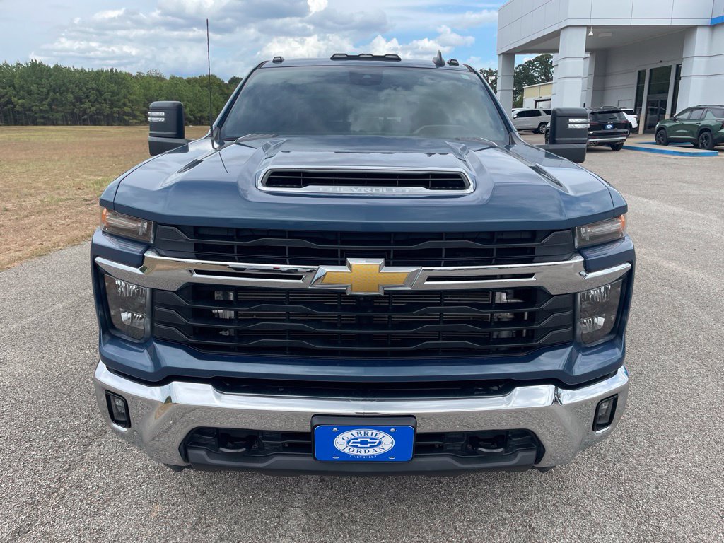Used 2024 Chevrolet Silverado 3500 LT w/ Texas Edition AWD/4WD image 10