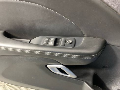 Used 2016 Dodge Challenger R/T Scat Pack w/ Leather Interior Group image 15