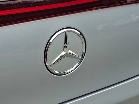 Used 2023 Mercedes-Benz EQE 500 4MATIC Sedan w/ Digital Light Package image 34