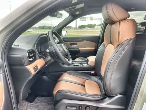 Certified 2026 Honda Passport TrailSport Elite image 11