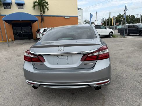 Used 2017 Honda Accord Sport Special Edition image 6