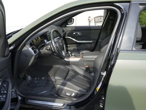 Used 2020 BMW 330i xDrive Sedan AWD/4WD image 16