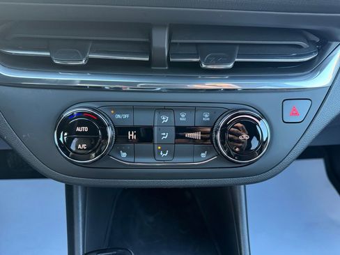 Used 2024 Buick Envista Preferred w/ Convenience I Package image 19