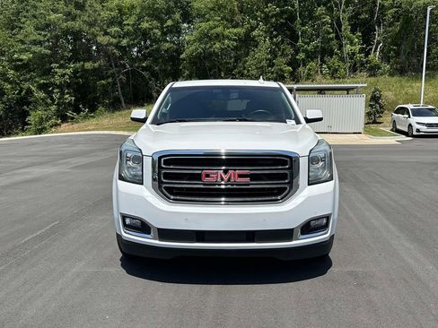 Used 2015 GMC Yukon SLE w/ Convenience Package AWD/4WD image 2