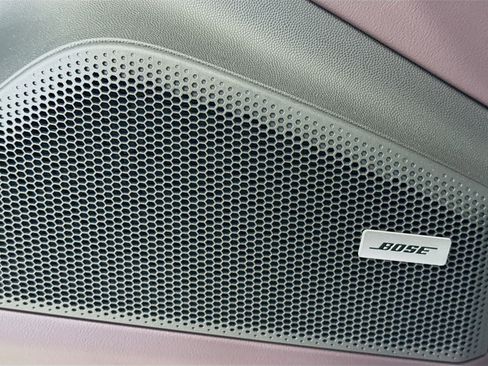 Certified 2024 Porsche Macan Turbo Electric image 12