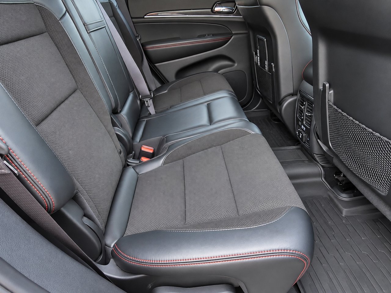 Used 2019 Jeep Grand Cherokee Trailhawk AWD/4WD image 31