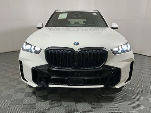 Certified 2024 BMW X5 xDrive40i w/ M Sport Package AWD/4WD image 3