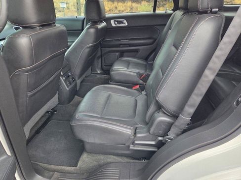 Used 2015 Ford Explorer Sport w/ Equipment Group 401A AWD/4WD image 18