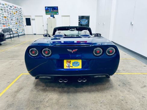 Used 2007 Chevrolet Corvette Convertible w/ Preferred Equipment Group image 6