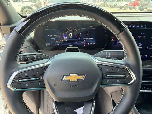 Used 2026 Chevrolet Traverse High Country AWD/4WD image 26
