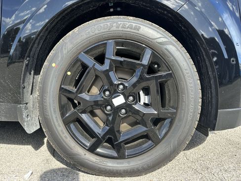 New 2026 Kia Carnival SX Prestige FWD image 11