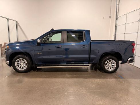 Used 2019 Chevrolet Silverado 1500 LT w/ Texas Edition image 8
