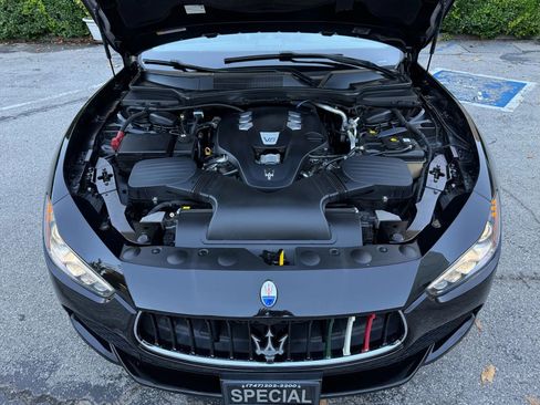 Used 2016 Maserati Ghibli image 20