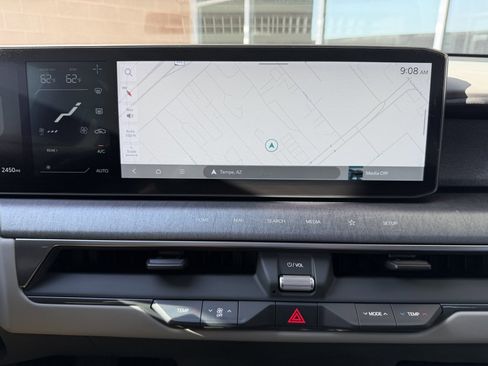 Used 2024 Kia EV9 Wind image 21