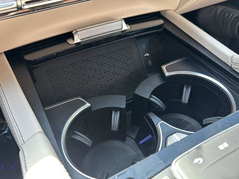 Used 2024 Mercedes-Benz GLE 450 4MATIC image 38