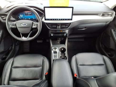Certified 2024 Ford Escape Platinum AWD/4WD image 11