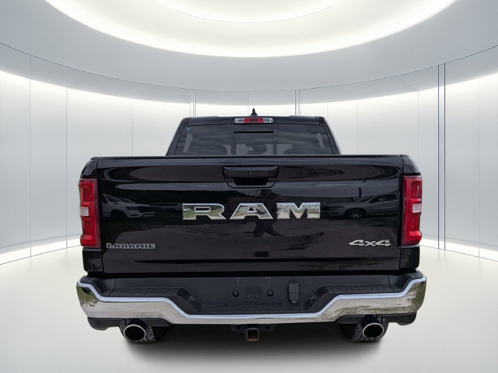 Used 2025 RAM 1500 Laramie AWD/4WD image 5