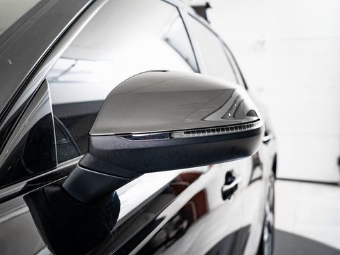 Certified 2025 Audi Q5 2.0T Premium w/ Convenience Plus Package image 15