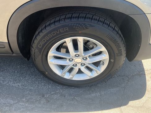Used 2015 Kia Sorento LX FWD image 39