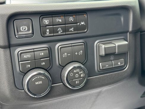 New 2026 Chevrolet Tahoe LT w/ Comfort Package AWD/4WD image 15