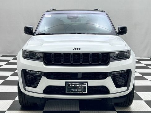 New 2026 Jeep Grand Cherokee L Summit AWD/4WD image 3