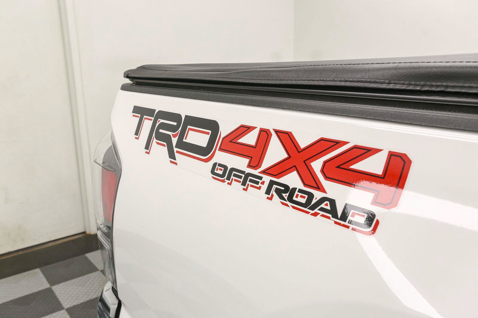 Used 2023 Toyota Tacoma TRD Off-Road AWD/4WD image 8