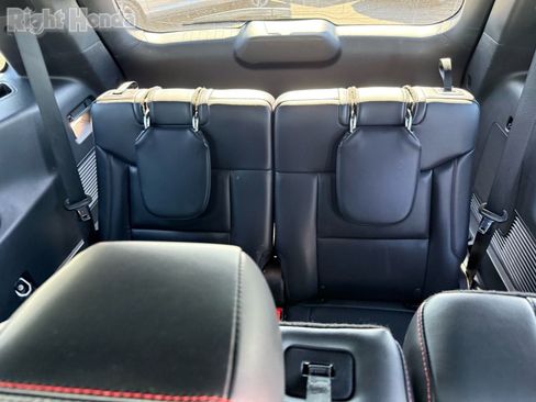 Used 2025 Ford Explorer ST-Line w/ Premium Package image 27