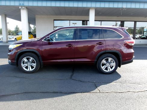 Used 2015 Toyota Highlander Limited image 2