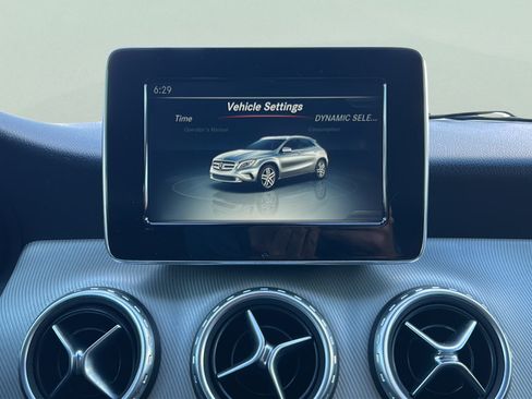 Used 2016 Mercedes-Benz GLA 250 image 19