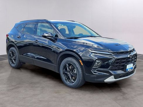 Certified 2023 Chevrolet Blazer LT w/ Convenience Package AWD/4WD image 3