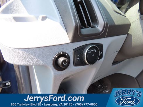 Used 2016 Ford Transit 350 XLT RWD image 11