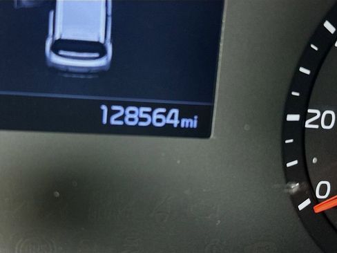 Used 2020 Kia Soul EX FWD image 4