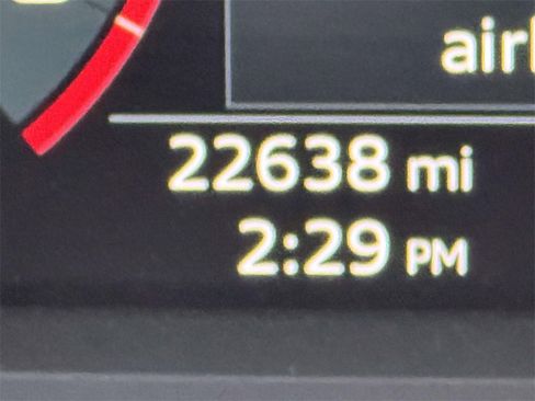 Used 2022 Audi Q3 2.0T Premium image 29