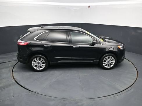 Used 2022 Ford Edge Titanium w/ Equipment Group 301A AWD/4WD image 38