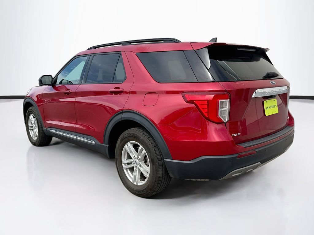 Used 2023 Ford Explorer XLT w/ Equipment Group 202A AWD/4WD image 7