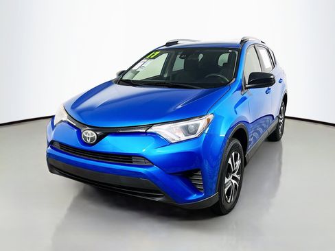 Used 2017 Toyota RAV4 LE image 10