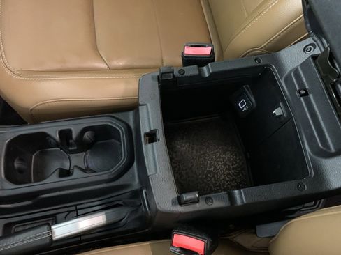 Used 2021 Jeep Wrangler Unlimited Sahara image 28