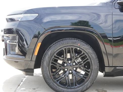 New 2026 Jeep Grand Wagoneer Limited AWD/4WD image 5