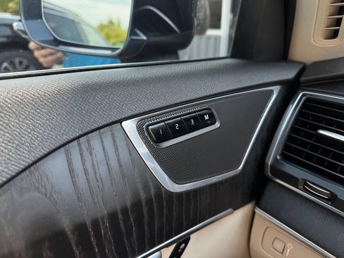 Used 2020 Volvo XC90 T6 Momentum AWD/4WD image 18