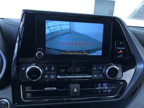 Certified 2025 Toyota Highlander XSE AWD/4WD image 27