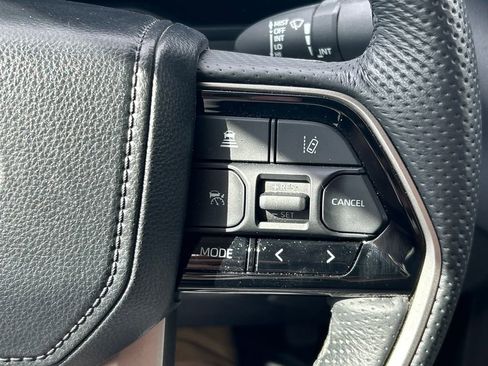 Used 2024 Toyota Tundra Limited image 45