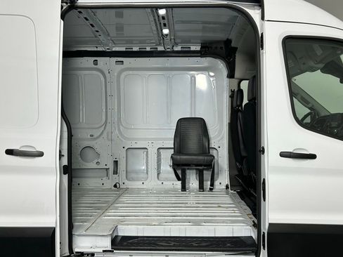 Used 2024 Ford Transit 250 148 Medium Roof image 11