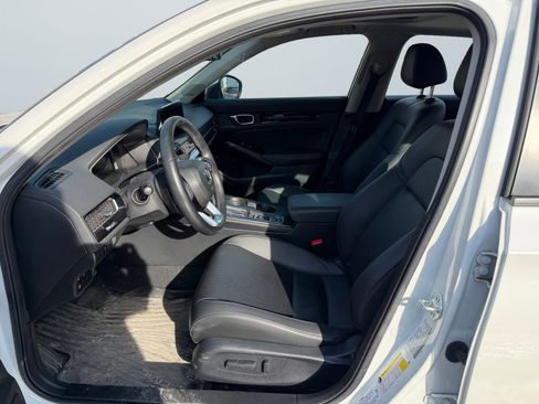 Used 2024 Honda Civic Touring image 11