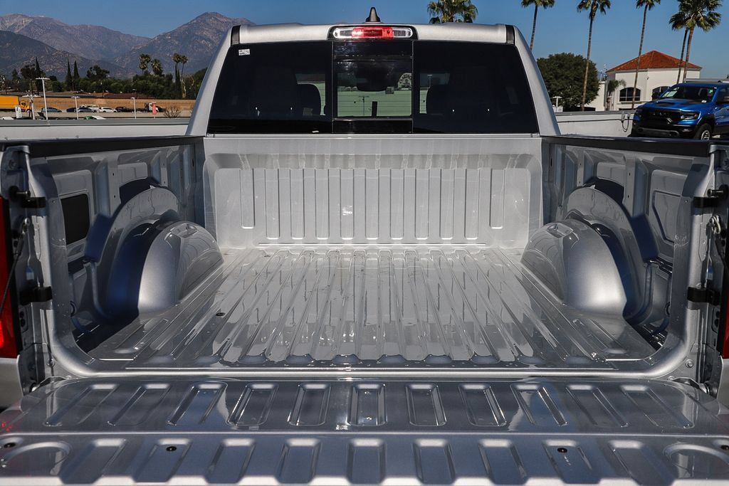 New 2026 RAM 1500 Laramie AWD/4WD image 27