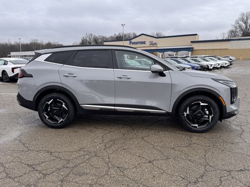 New 2026 Kia Sportage EX AWD/4WD image 2