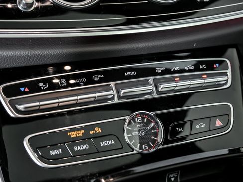 Used 2019 Mercedes-Benz E 63 AMG S image 38