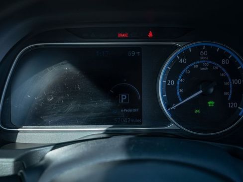 Used 2022 Nissan Leaf S Plus image 22